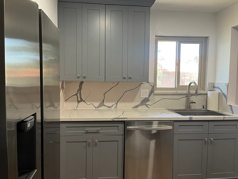 1063 Alta Mira Dr #B — Photo 12