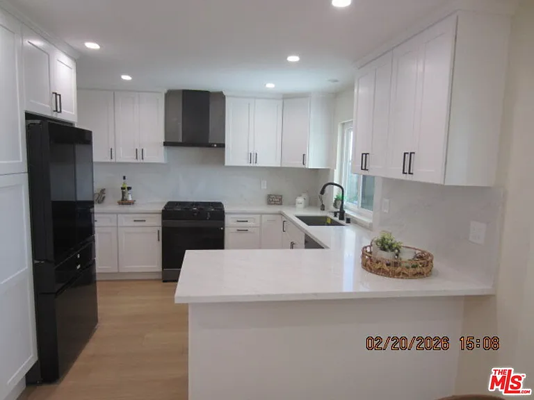 2615 Woodstock Ln — Photo 5