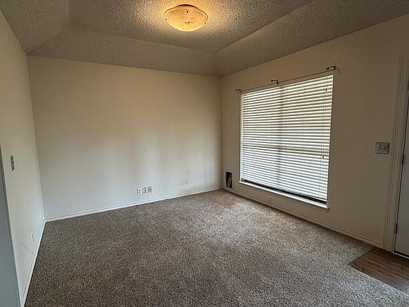 4th image of 5215 Brazos Ave