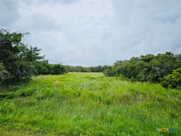 2803 Monkey Rd, Rockport, TX 78382