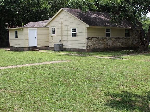 EXTERIOR BACK