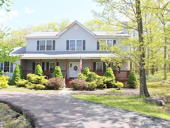 2nd image of 126 Marquise Dr