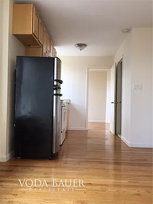 Rented by Voda Bauer Real Estate | media 10