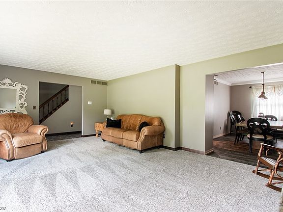 4th image of 1515 Quaker Ln