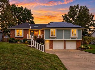 1204 SE 6th St, Lees Summit, MO 64063