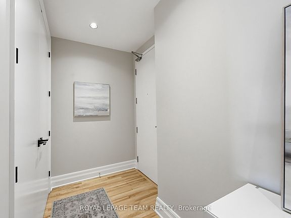 5th image of 330 Loretta Ave S #301