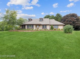 2011 Hobe Rd, Woodstock, IL 60098