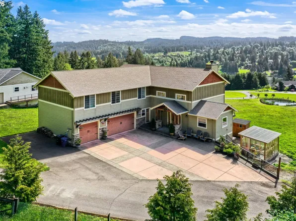 17220 S Radfords View Ln, Oregon City, OR 97045