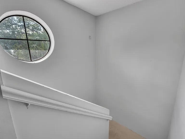 411 S Willow Ave — Photo 27