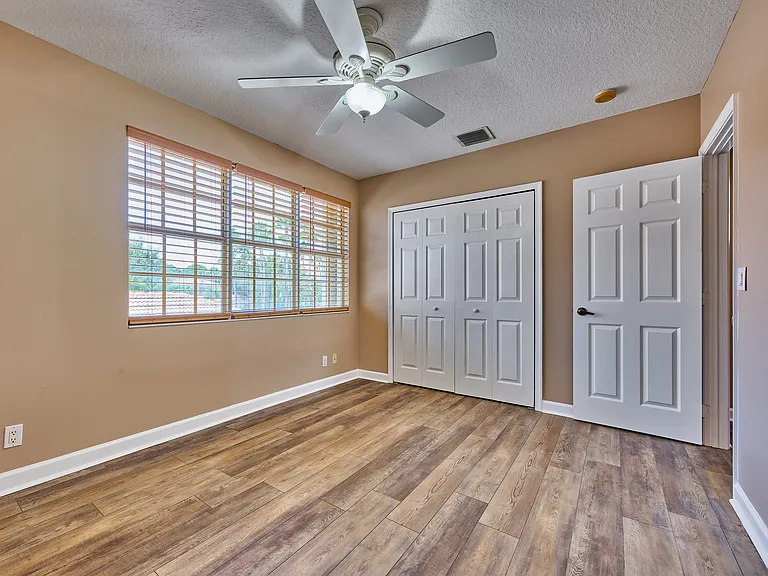 530 Commons Dr — Photo 38