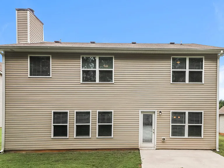 634 Fieldcrest Dr — Photo 17