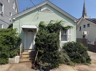 5 Brown St, Pawtucket, RI 02860
