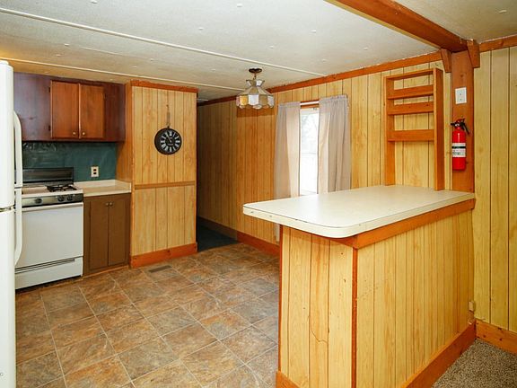 68521 Vistula Rd-105