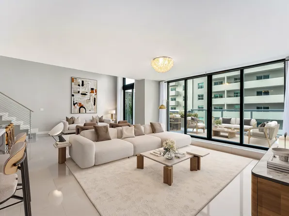 1111 SW 1st Ave Townhouse 721, Miami, FL 33130