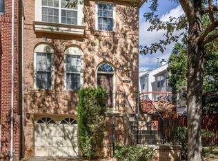 13166 Kidwell Field Rd, Herndon, VA 20171