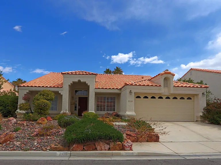2108 Crestpoint Way — Photo 2