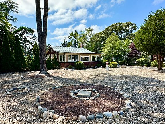 2nd image of 616 Morris Boulevard