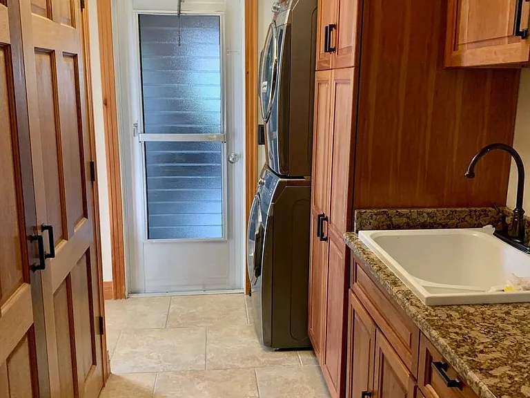 844 Pamela Dr — Photo 17
