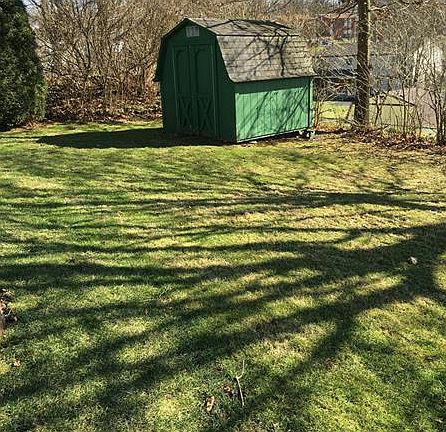 3rd image of 3142 Primrose Ln