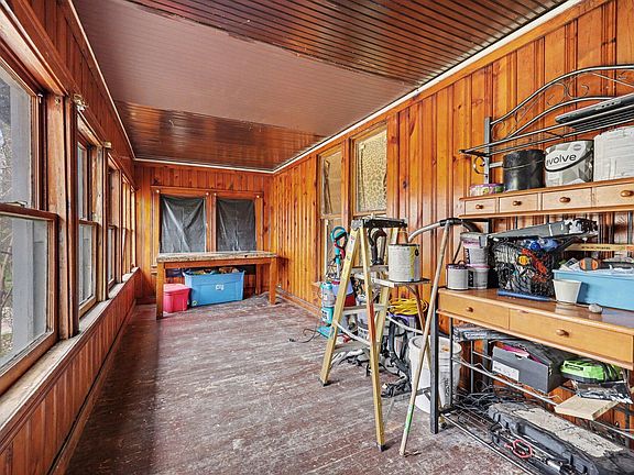 3rd image of 2832 6th St