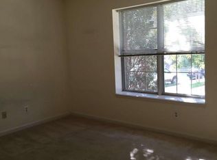 2816 Emma Lee St APT 201, Falls Church, VA 22042