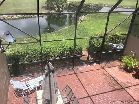 2nd image of 3665 Estepona Ave