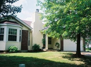 834 Spring Hill Farm Dr, Ballwin, MO 63021