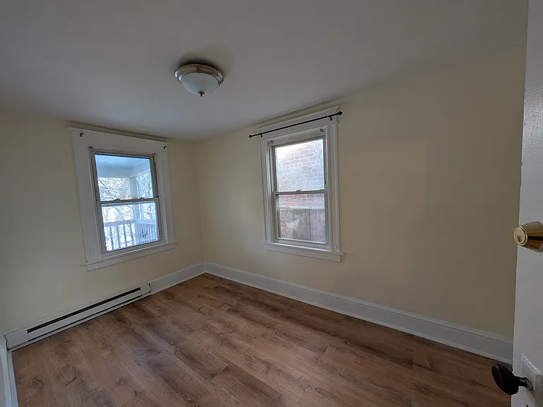 52 S Bridge St #2 — Photo 2