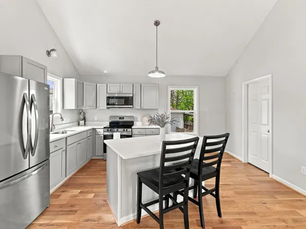 709 Mineola St, Staunton, VA 24401