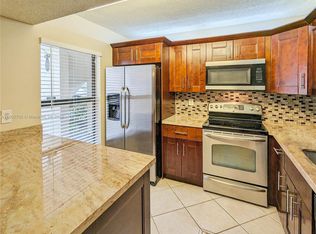 9811 NW 3rd Ct #7, Plantation, FL 33324