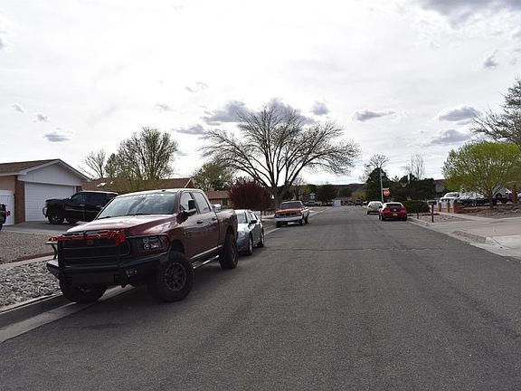 5th image of 6228 Flor De Mayo Pl NW