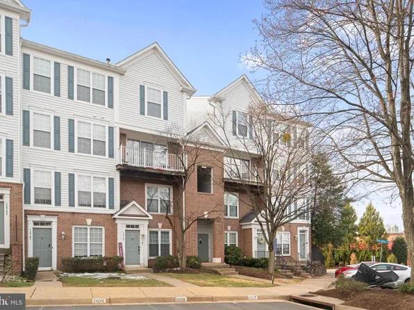 12789 Fair Crest Ct #14102, Fairfax, VA 22033