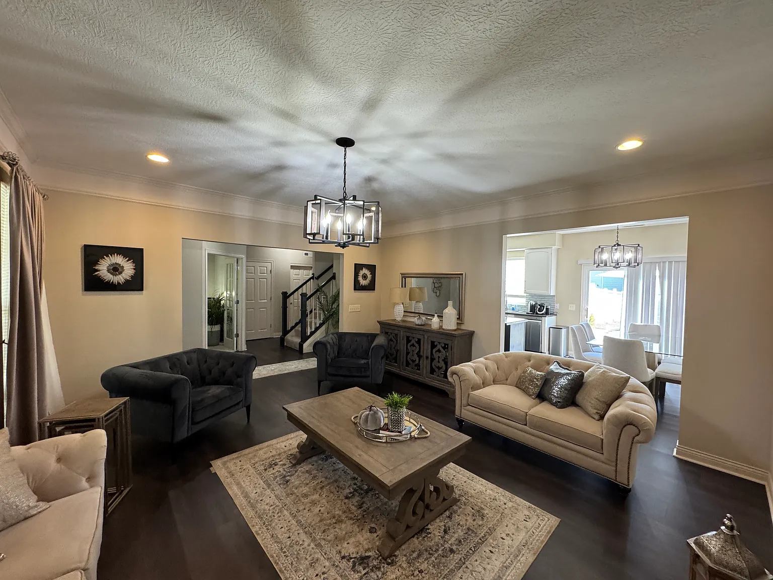 3 bed, 2130 sqft, $3,650 — Photo 1