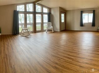 712 Cardinal Ave NE, Ocean Shores, WA