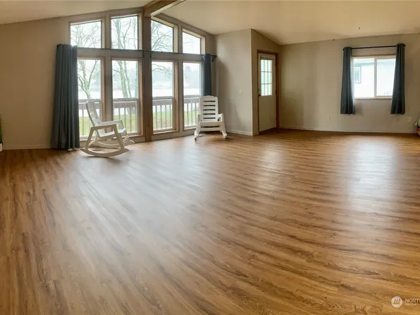 712 NE Cardinal Avenue, Ocean Shores, WA 98569