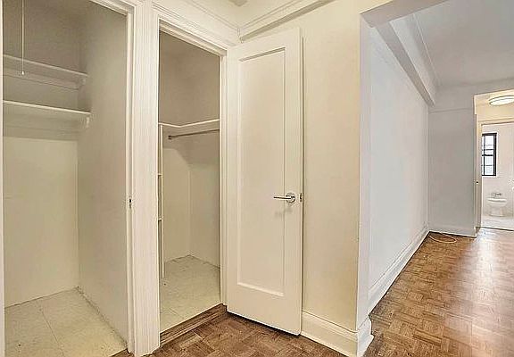 4th image of 24 Willow St #3