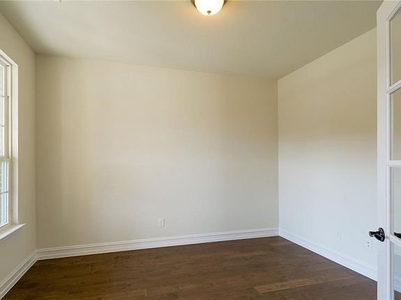 2nd image of 3401 Northdale Ln