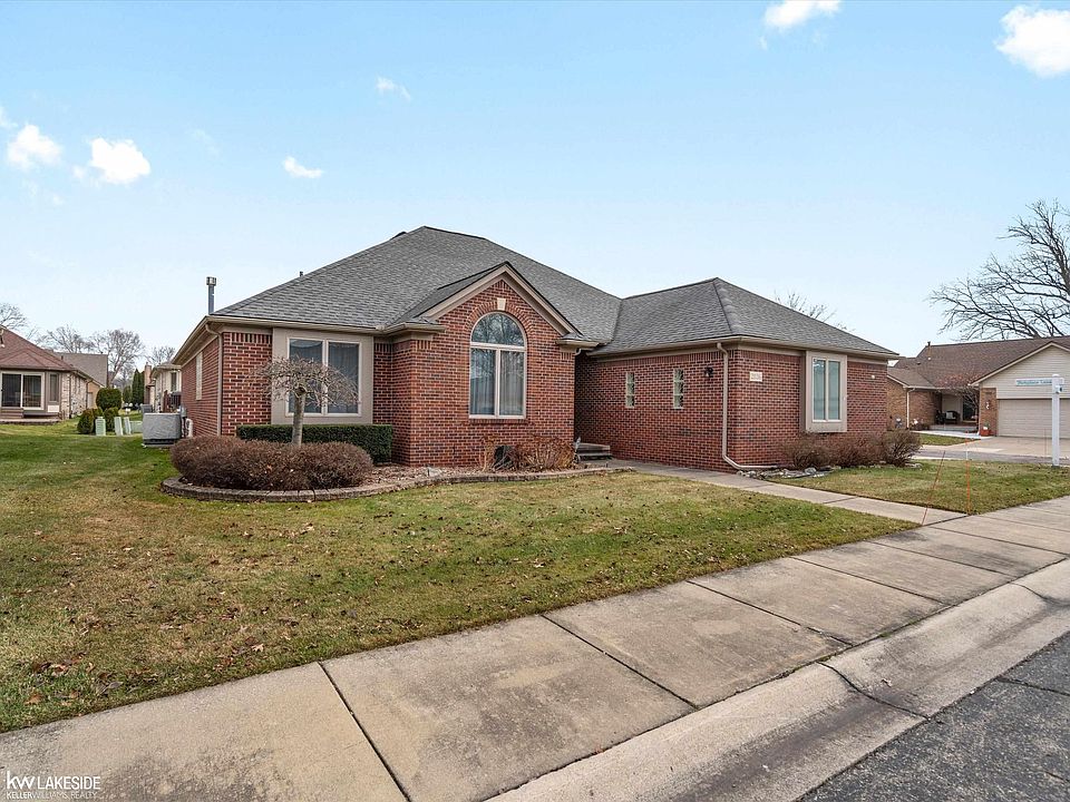 21136 Ridgewood Dr 76, Clinton Township, MI 48036 Zillow