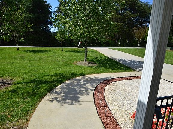 3rd image of 3560 Jordans Chase Ct
