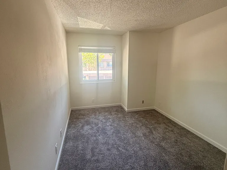 821 W California Ave #F — Photo 16