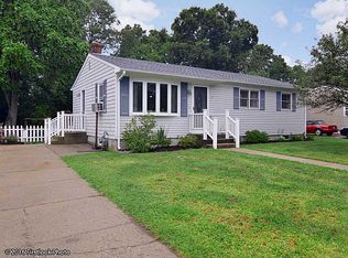 47 Ebony Dr, Warwick, RI 02818