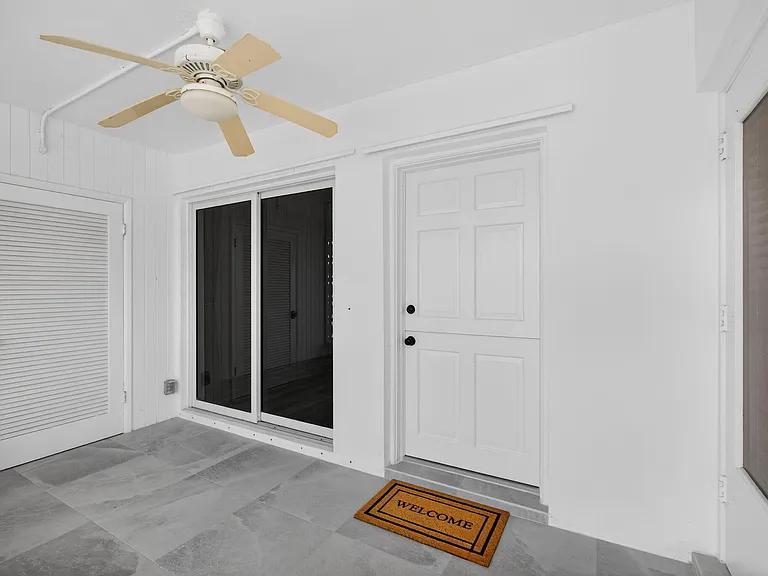 100 Shore Ct #208 — Photo 16