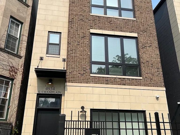 4934 S Champlain Ave #3 — Photo 1