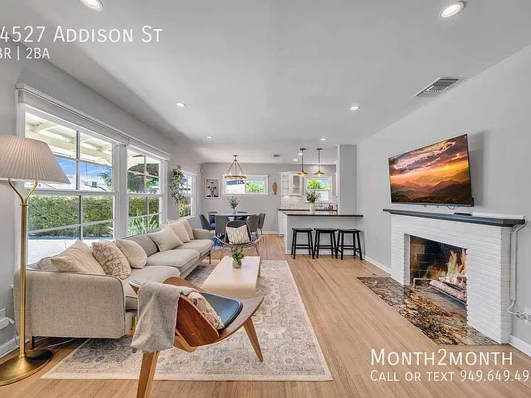 14527 Addison St — Photo 1