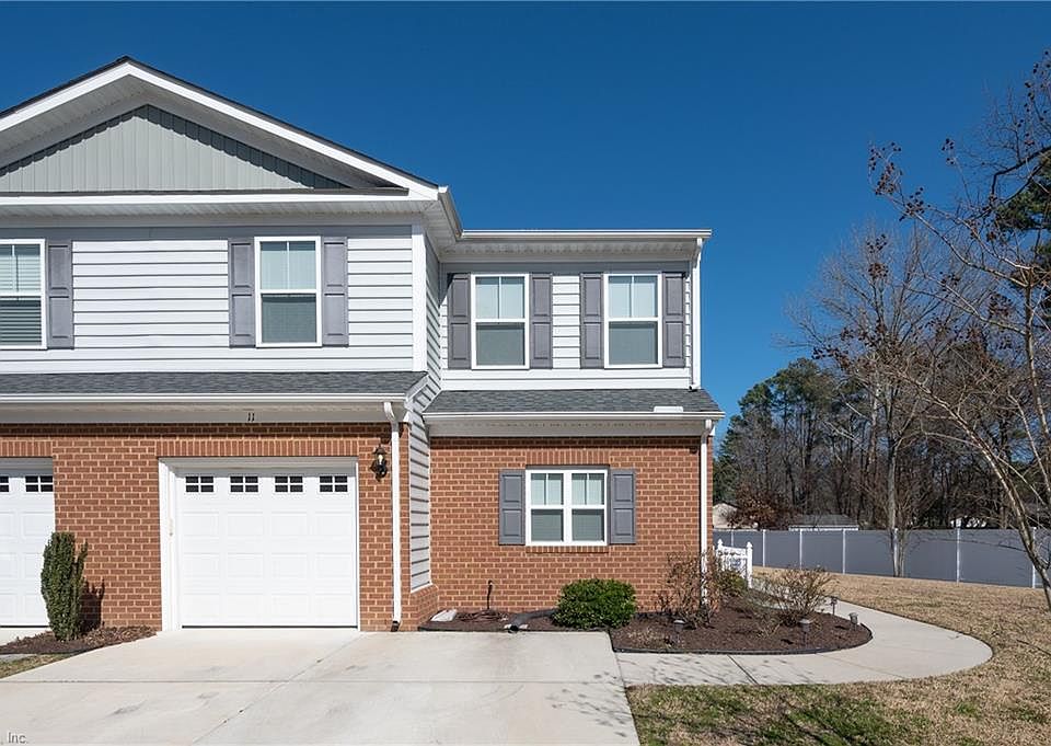 1st image of 11 Franklin Ln