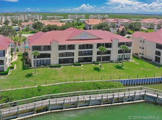 442 Bouchelle Dr APT 103, New Smyrna Beach, FL 32169