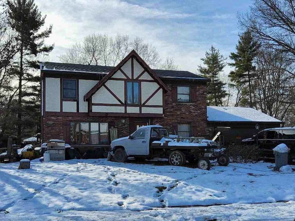 1st image of 851 Meadow Ridge Dr