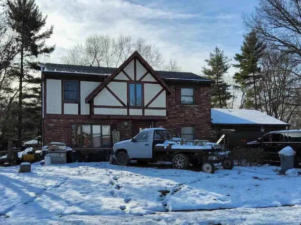 851 Meadow Ridge Dr, Cincinnati, OH 45245