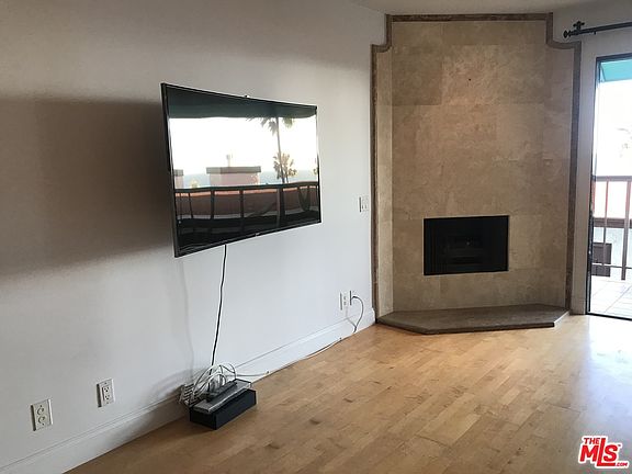 2nd image of 26664 Seagull Way Unit B112