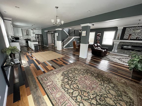 5th image of 3432 N Capitol Ave #11278461